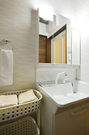 Bathroom 4, Miyabi, Kyoto