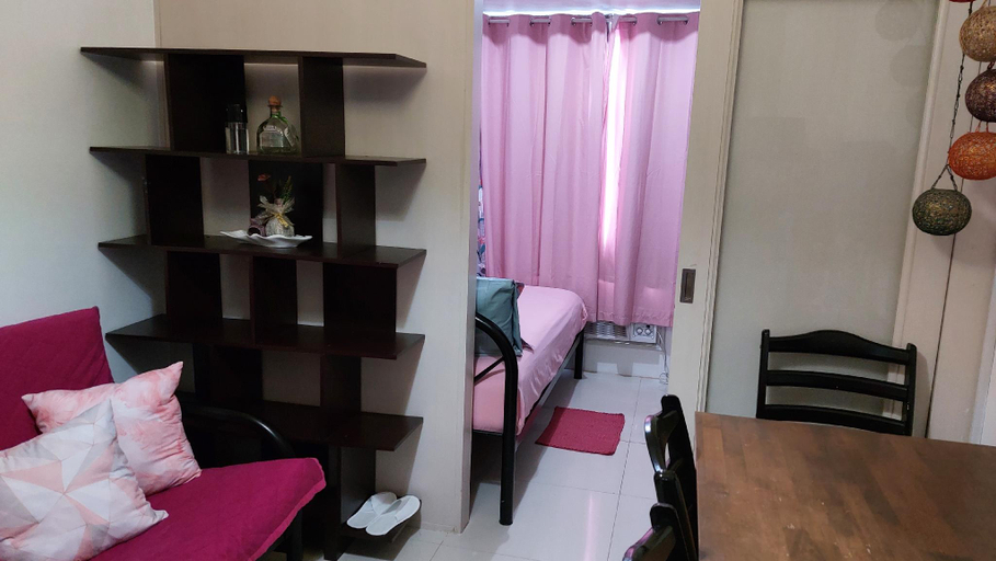 Others 5, Sea Residences MOA by Queennie, Pasay City