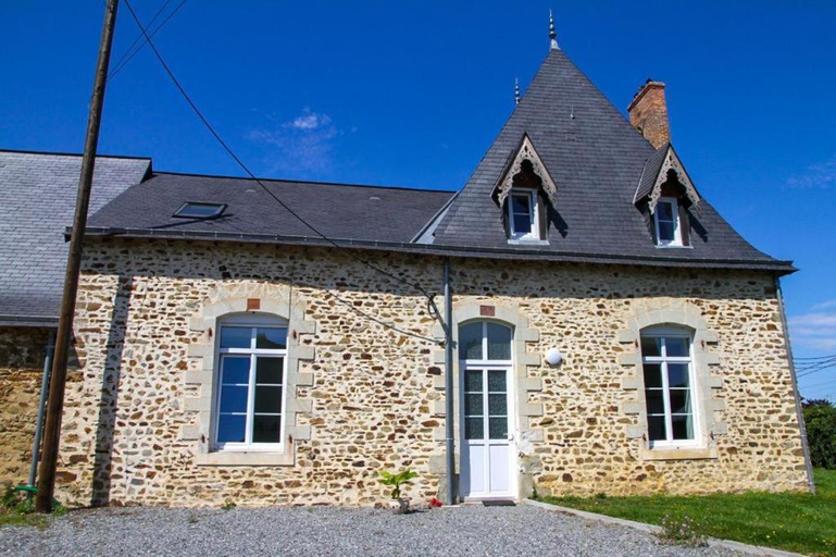 Others 2, Gite du Pavement, Mayenne