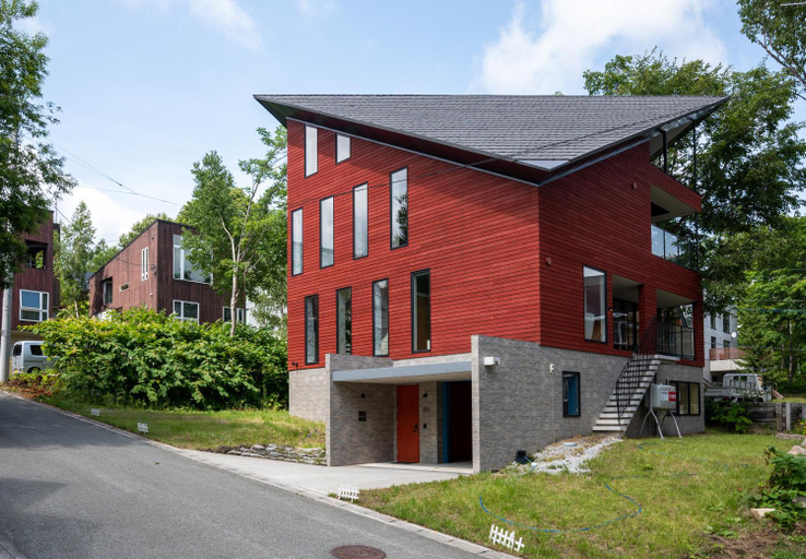 Others 3, Kitsune House by H2 Life, Kutchan
