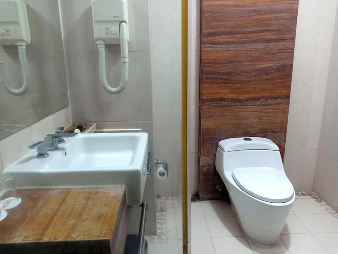 Bathroom 6