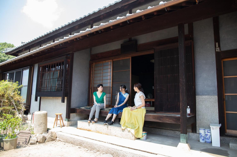 Exterior & Views 1, Island Journey Farmstay "Hotori" - Accommodation with Letters and Farm Experience, Marugame