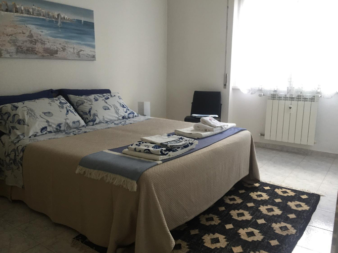 Casa Golf e Tennis, Genova