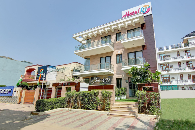 Exterior & Views 2, Hotel 91 Medanta, Gurgaon