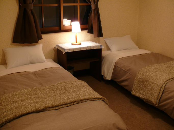 Bedroom 2, Country Inn Mori no Gorilla, Kitashiobara