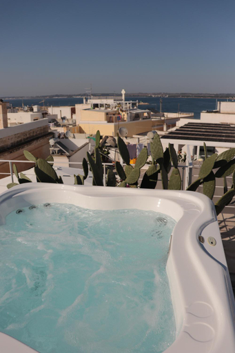 Others 4, B&B Salentus, Lecce