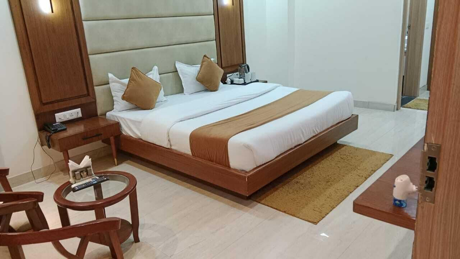 Bedroom 5, hoteltheroyaljewel, Hisar