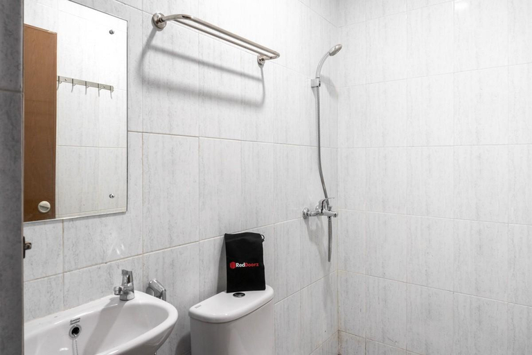 Bathroom 6