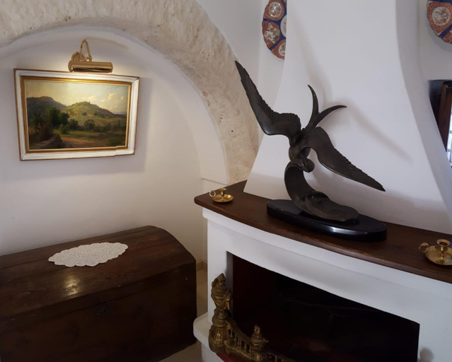 Others 5, TRULLI ASIA, Bari