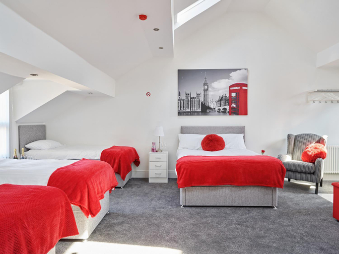 Bedroom 2, 88 Anfield Road, Sefton