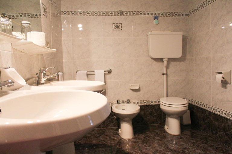 Bathroom 4, Albergo Bellavista, Brescia