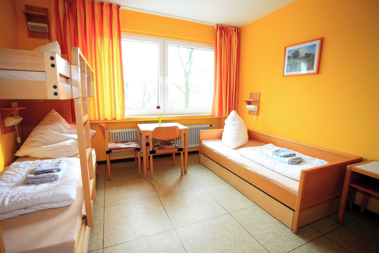 Bedroom 2, BOLA Kulturhostel, Bochum