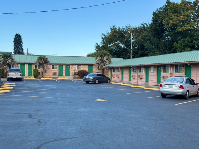 Others 5, BUDGET INN, Multnomah