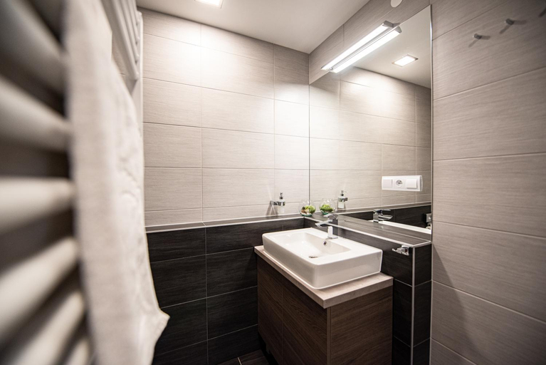 Bathroom 2, Wellness Penzion Ferrata, Martin