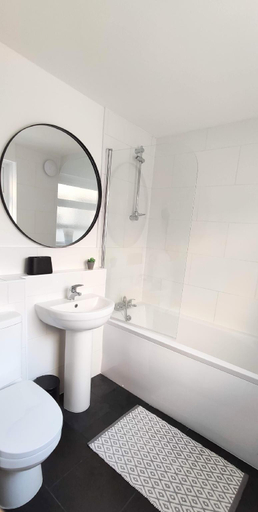 Bathroom, Stoke - 3 Bedroom House - Winifred St., Stoke-on-Trent