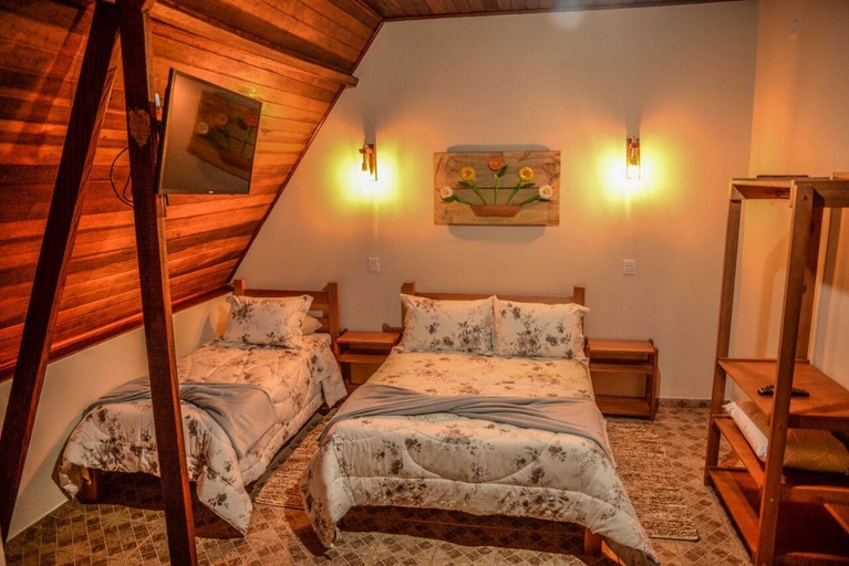 Bedroom 2, VILLA DAS PALMEIRAS Empório & Chalés, São Bento do Sapucaí