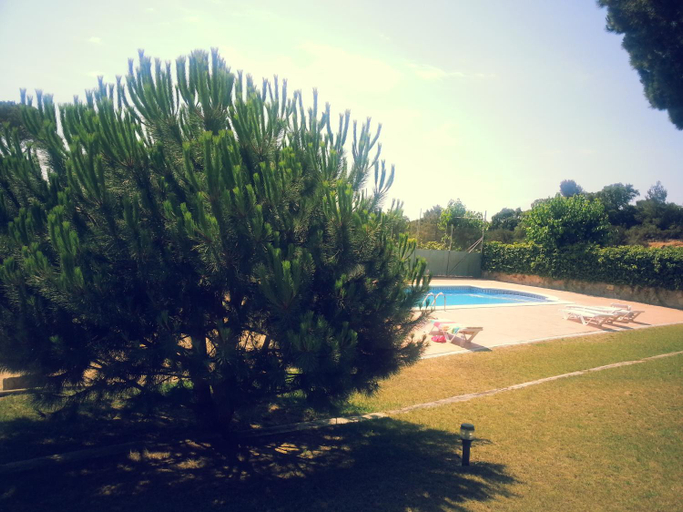 Others 5, Hostal Los Pinares, Girona