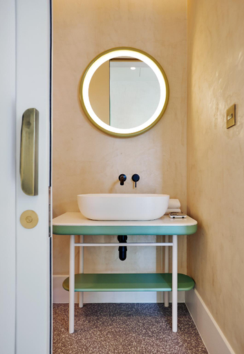 Bathroom 8