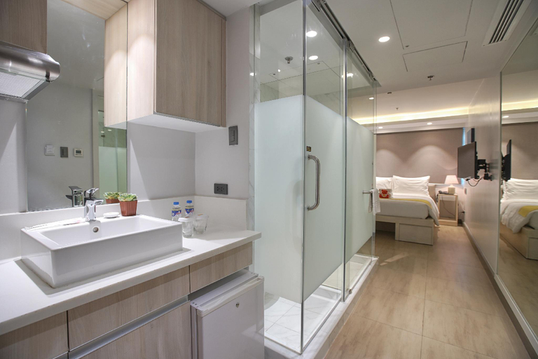 Bathroom 8