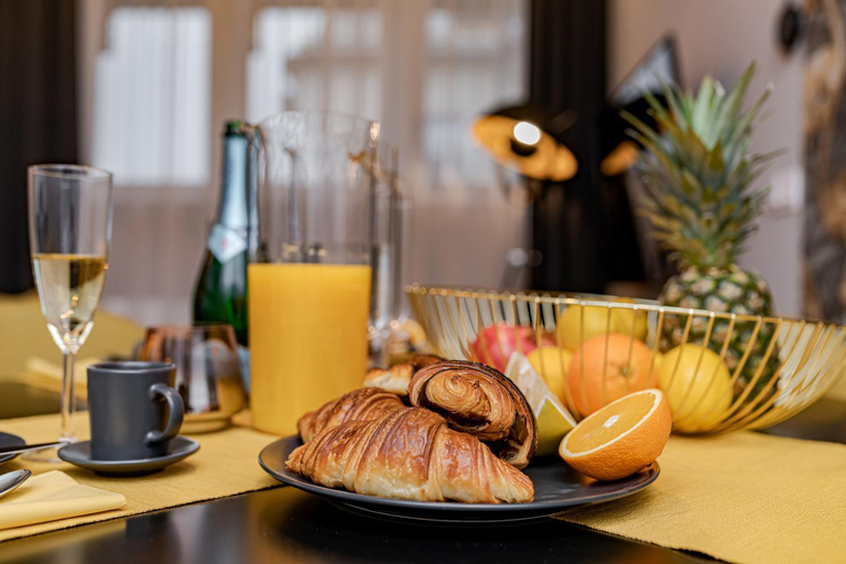 Food & Drinks, Luxury Tropical Apartment at Budapest, Budapesti