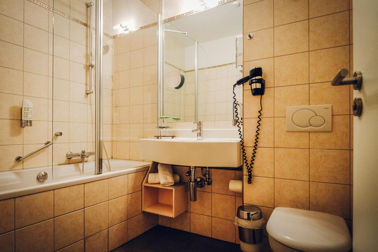 Bathroom 2, Hotel Europa, Bamberg