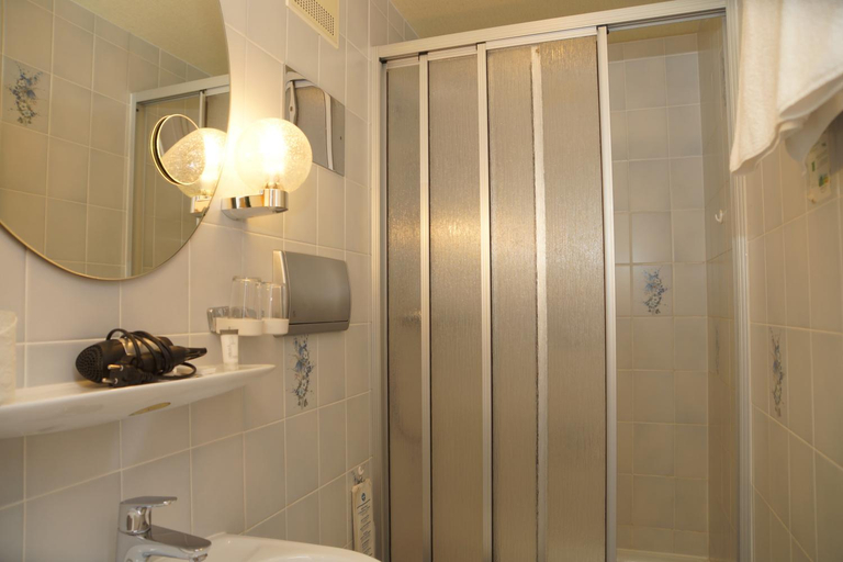 Bathroom 2, Haus am Kurpark, Calw