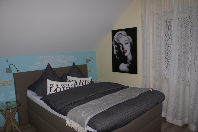 Bedroom 6