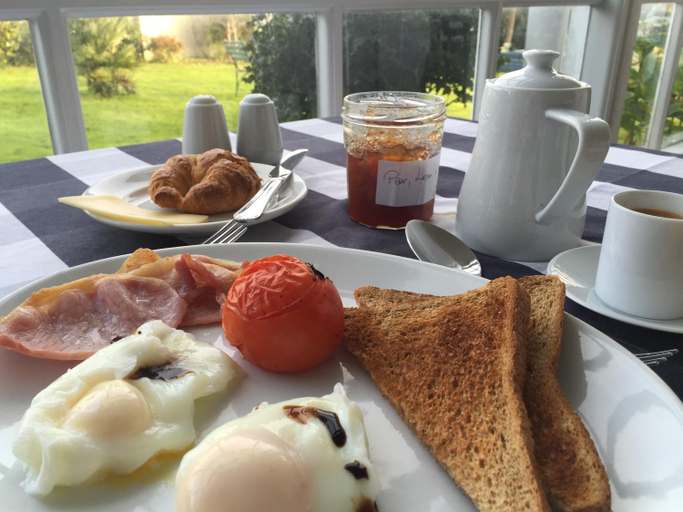 Food & Drinks 5, Marlborough Hotel, Isle of Wight