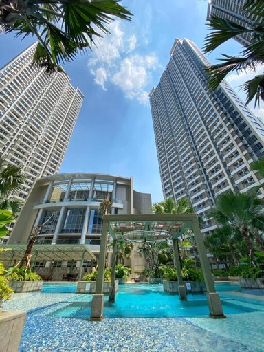 Cozy 3BR Suite at Taman Anggrek, West Jakarta