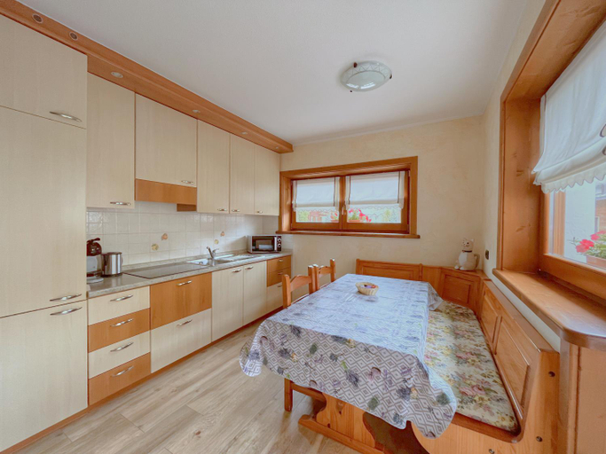 Others 5, Skyrim Apartment - City Centre, Sondrio