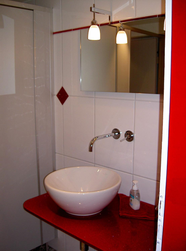Bathroom, Landgasthof & Hotel "Zum Schwan" GmbH, Kaiserslautern