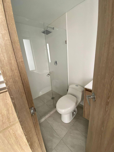 Bathroom 4, Uhaus 704, Manizales