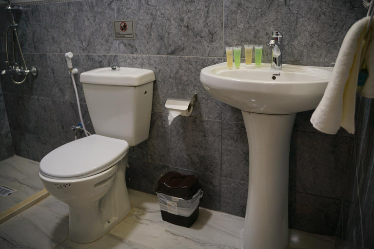 Bathroom 3, Mansi Residence, Wadi Musa