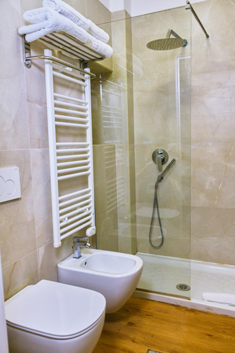 Bathroom 3, La Villa bed & breakfast, Milano