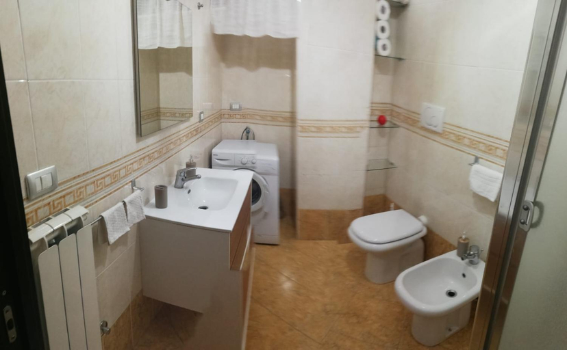 Others 5, B&B Casale, Avellino