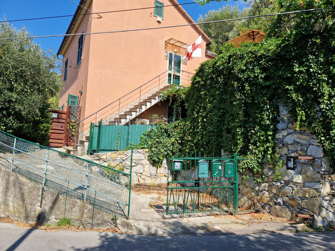Exterior & Views 1, Dal Moro 44, Genova