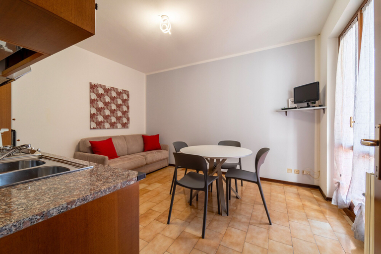 Others 4, Primula Apartment by Wonderful Italy, Como