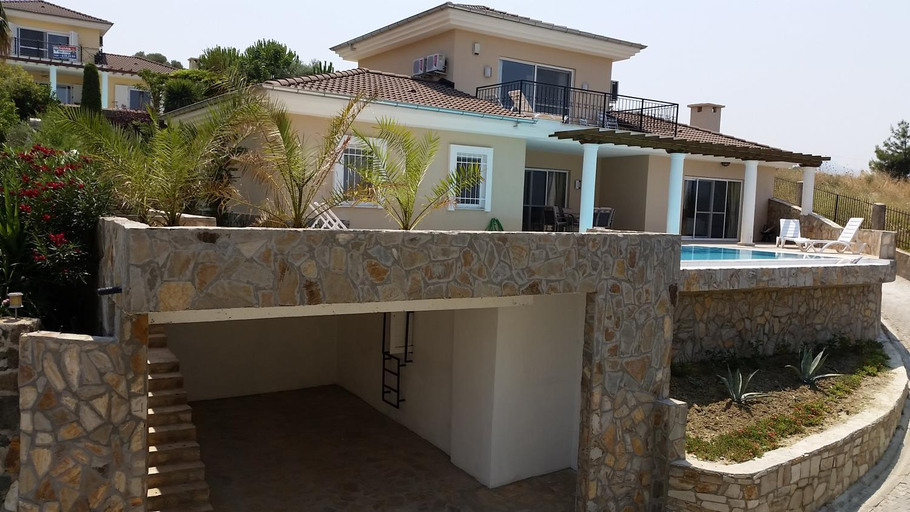 Others 3, Villa Melli-Ilay, Kuşadası