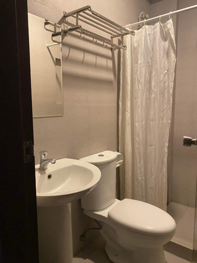 Bedroom 2, TRAVELER'S INN - MATINA, Davao City