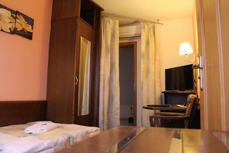 Bedroom 2, Zámecký Hotel Zlatý Orel, Přerov