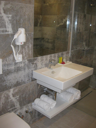 Bathroom 5