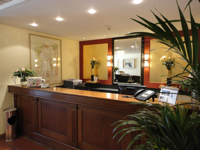 Public Area 2, Hotel Schlossli - Free Parking, Nidau