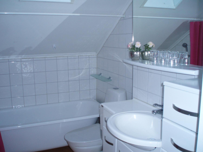 Bathroom 3, Akerby Herrgard, Nora