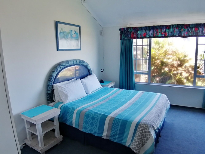 Bedroom 3, Southern Comfort - On the Rocks, Ugu