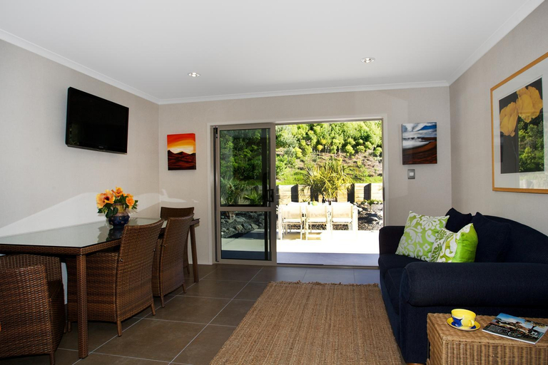 Public Area 2, Tequila Sunrise Napier Bed and Breakfast, Hastings