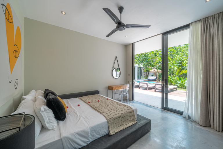 Bedroom 3, Villa Prana: Modern 5 BR Villa with Private Pool in Umalas, Badung