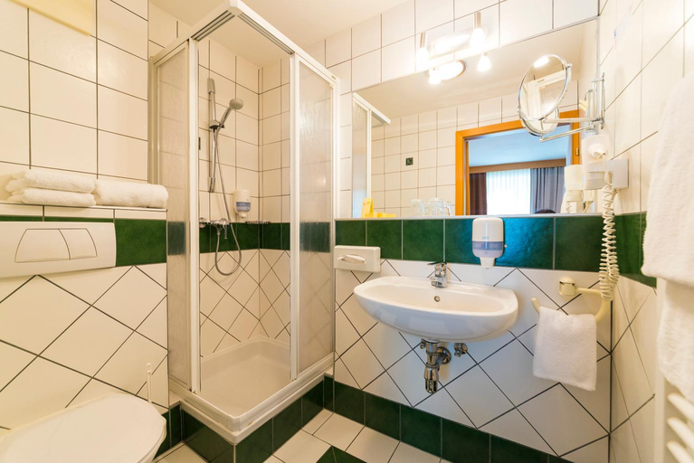 Bathroom, Der Thaller - Wirtshaus - Restaurant - Hotel, Weiz