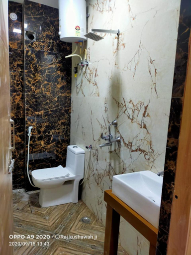 Bathroom 3, HOTEL BYKE RIDE, Agra