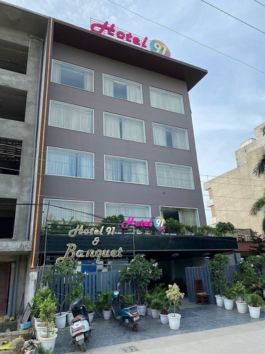 Exterior & Views 2, Hotel 91 Huda City Centre, Gurgaon