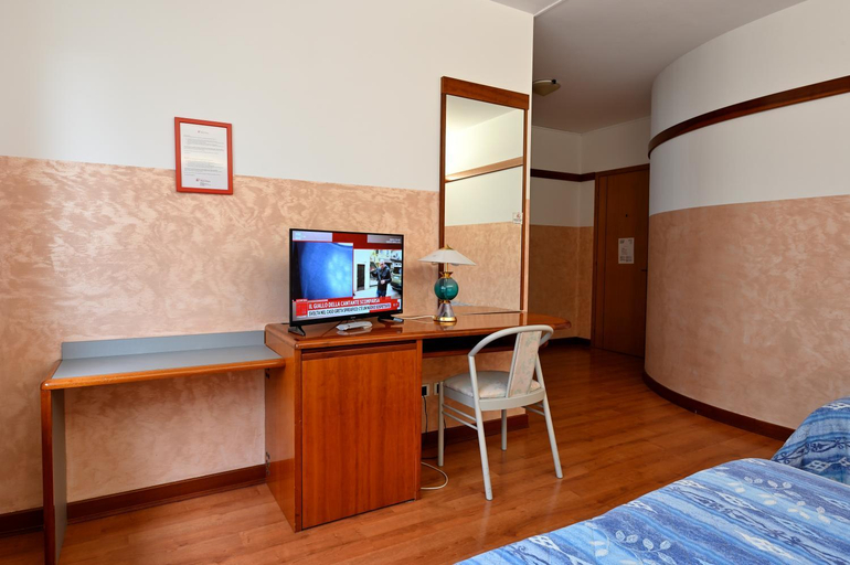 Bedroom 4, Hotel Italia, Gorizia